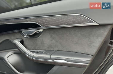 Седан Audi A8 2020 в Львові
