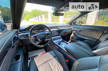 Седан Audi A8 2021 в Виннице