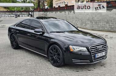 Седан Audi A8 2012 в Ровно