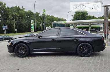 Седан Audi A8 2012 в Рівному