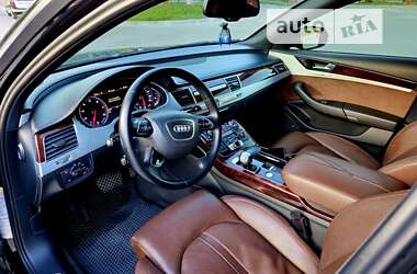 Седан Audi A8 2012 в Ровно