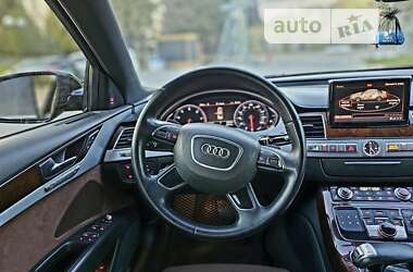 Седан Audi A8 2012 в Рівному