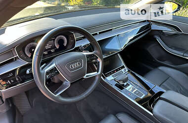 Седан Audi A8 2018 в 