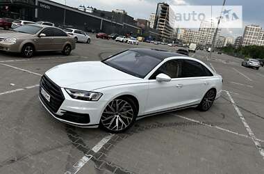 Седан Audi A8 2018 в Киеве