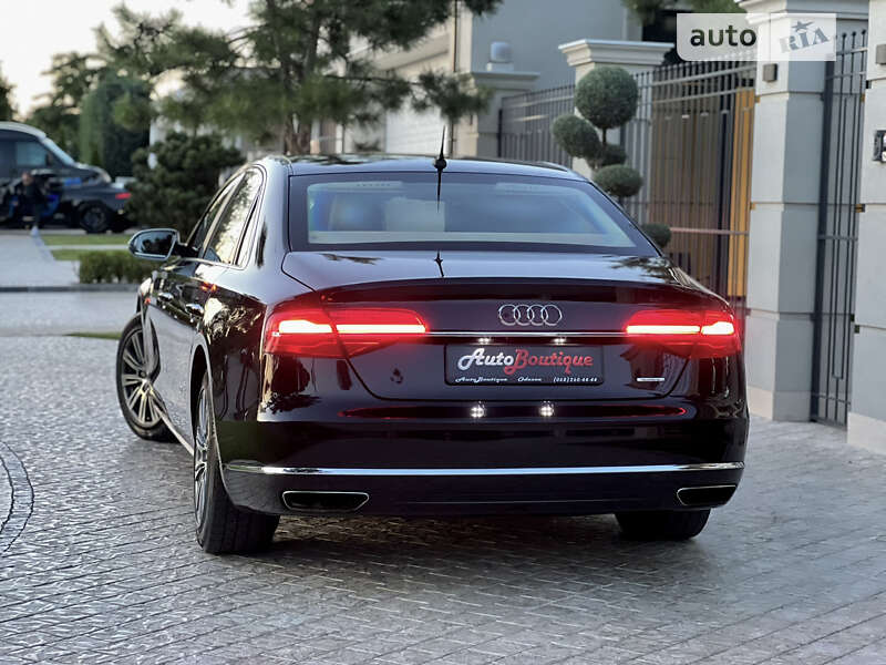 Седан Audi A8 2015 в Одессе