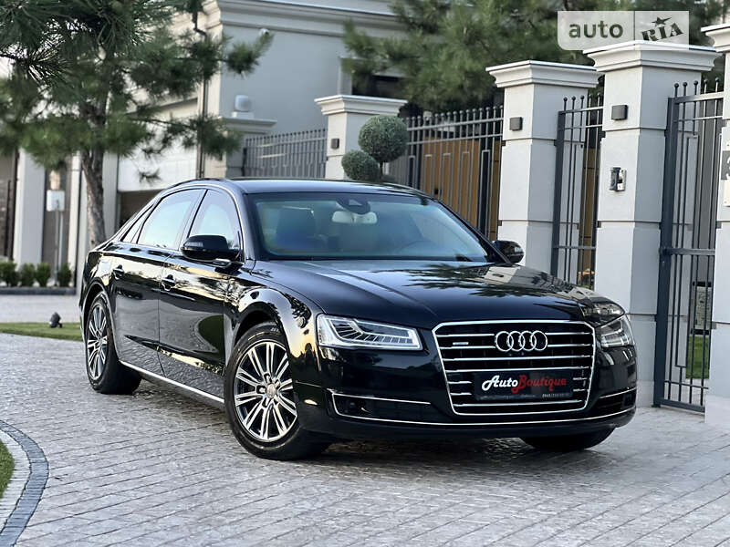 Седан Audi A8 2015 в Одессе