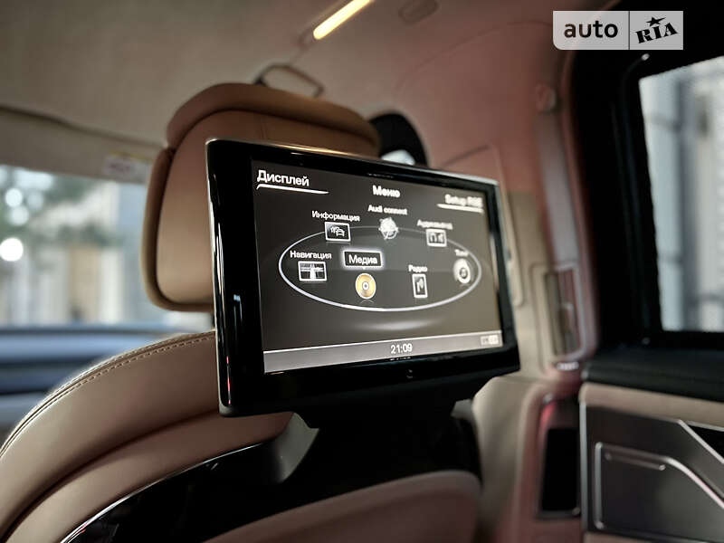 Седан Audi A8 2015 в Одессе