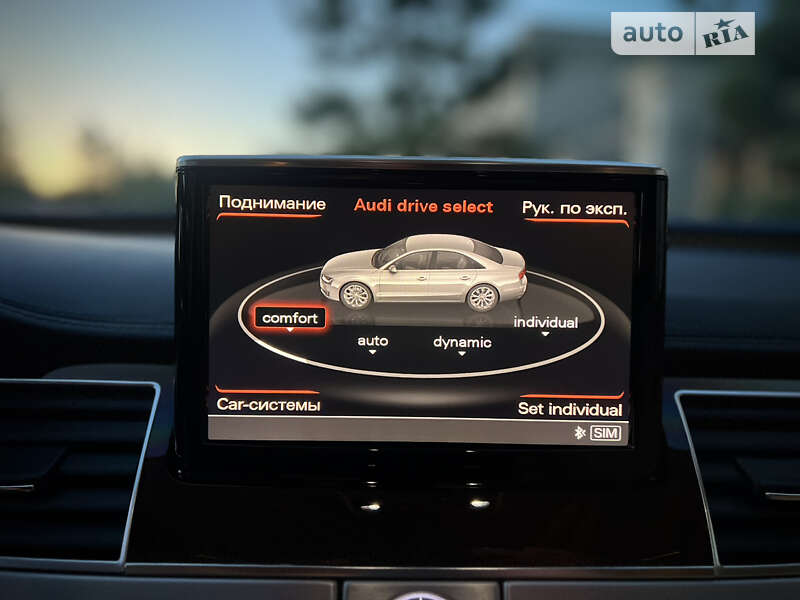 Седан Audi A8 2015 в Одессе