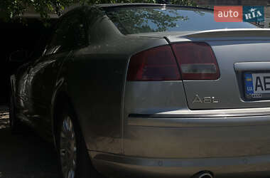 Седан Audi A8 2004 в Кривом Роге