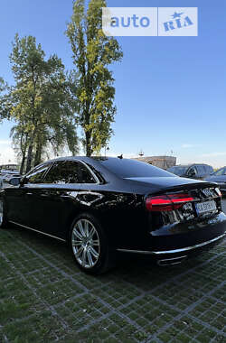 Седан Audi A8 2014 в Ивано-Франковске