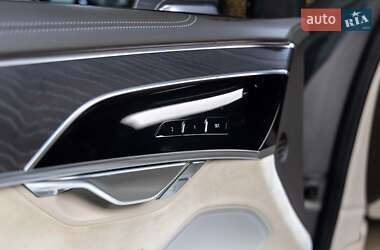 Седан Audi A8 2018 в 