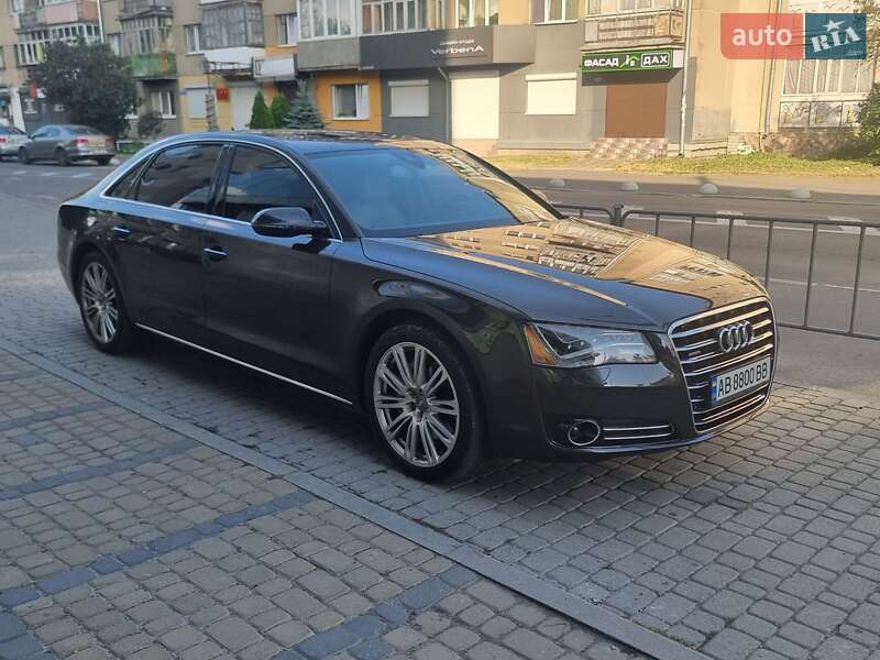 Седан Audi A8 2013 в Івано-Франківську