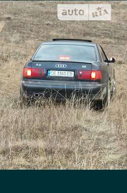 Седан Audi A8 1996 в Бурштыне