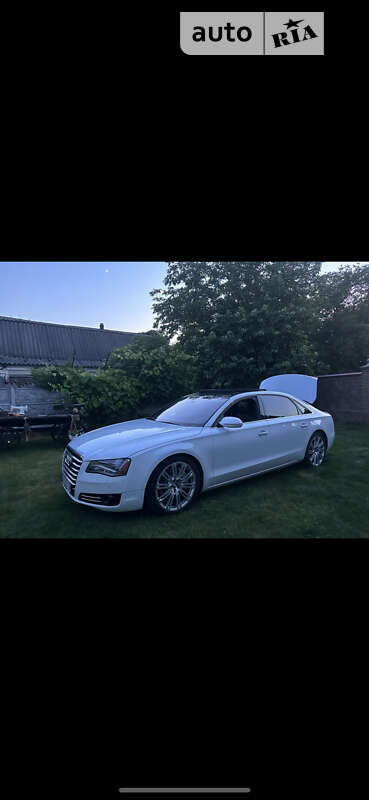 Седан Audi A8 2013 в Киеве
