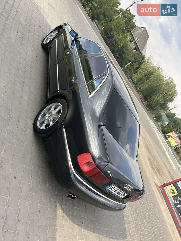 Седан Audi A8 1995 в Арцизе