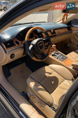 Седан Audi A8 2007 в 