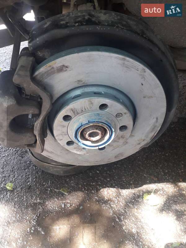 Седан Audi A8 2005 в Хмельнике