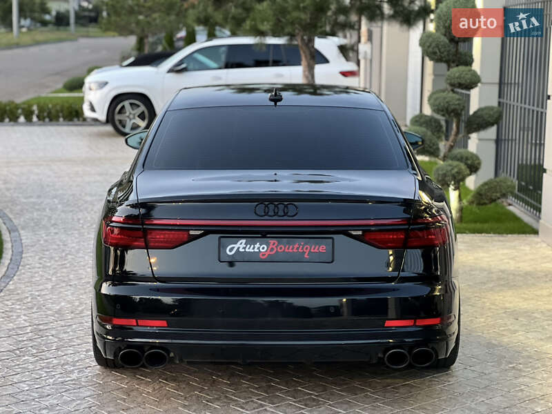 Седан Audi A8 2020 в Одессе