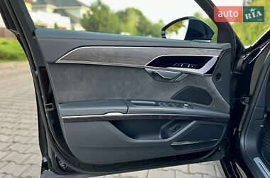 Седан Audi A8 2020 в 