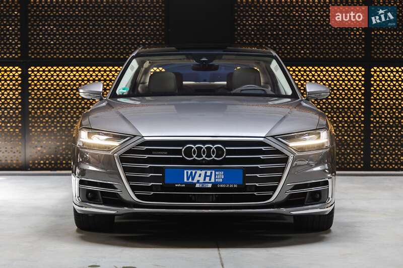 Седан Audi A8 2018 в Луцке