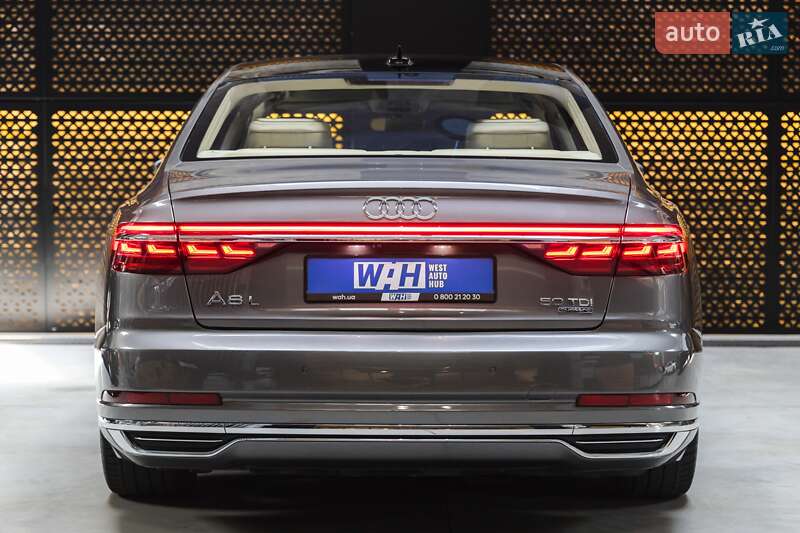 Седан Audi A8 2018 в Луцке