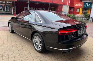 Седан Audi A8 2017 в 