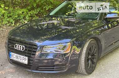 Седан Audi A8 2013 в Львове