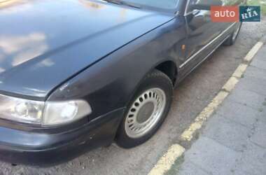 Седан Audi A8 1998 в 