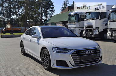 Седан Audi A8 2019 в Хусте