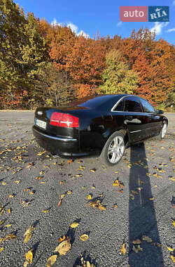 Седан Audi A8 2005 в Виннице