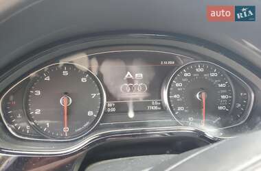 Седан Audi A8 2017 в Ужгороде