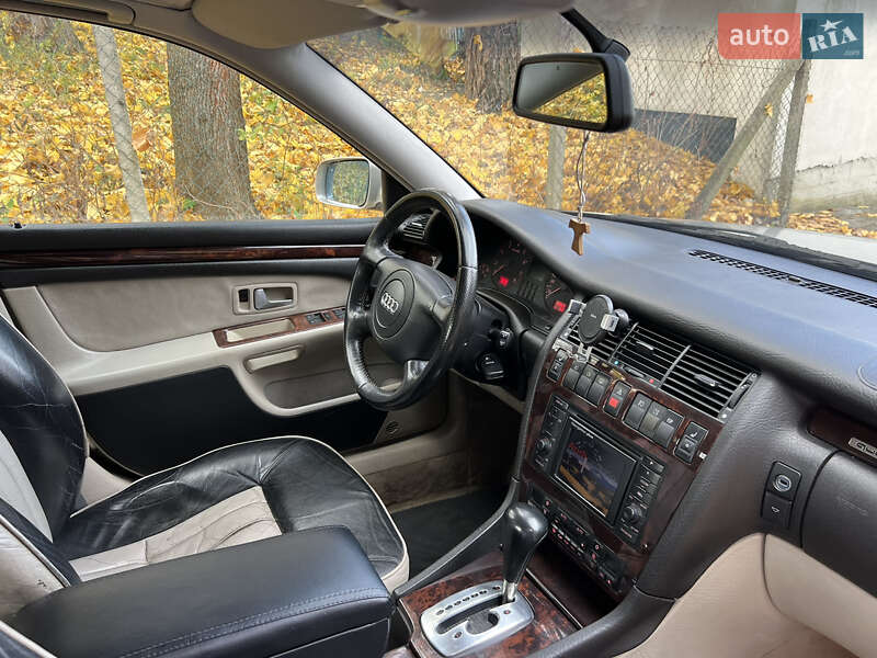 Седан Audi A8 1998 в Львове