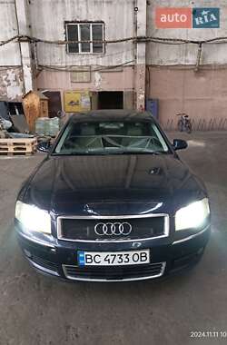 Седан Audi A8 2004 в Новояворівську