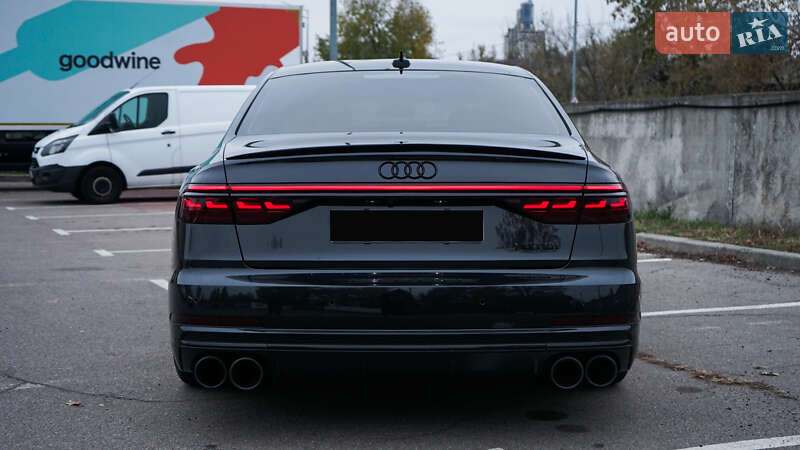 Седан Audi A8 2019 в Киеве