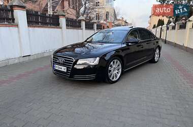 Седан Audi A8 2012 в Одесі