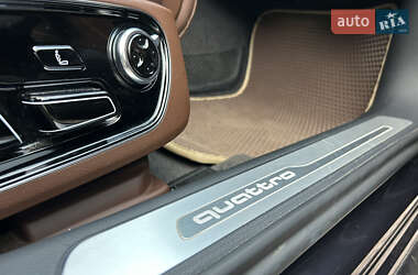 Седан Audi A8 2017 в 