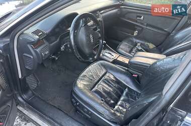 Седан Audi A8 2000 в 