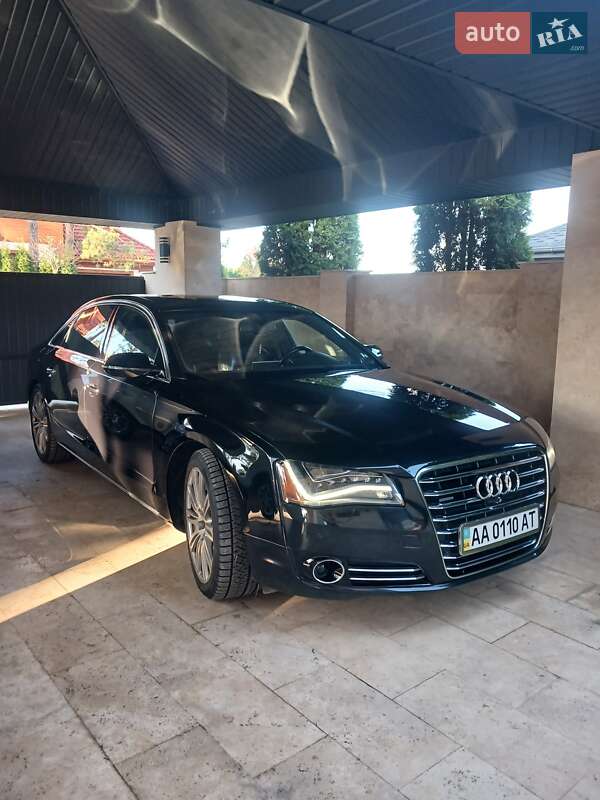Седан Audi A8 2013 в Киеве