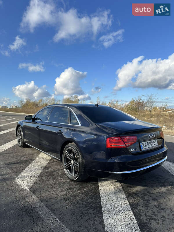 Седан Audi A8 2012 в Киеве