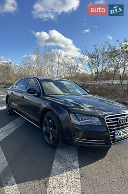 Седан Audi A8 2012 в Киеве