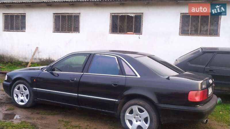 Седан Audi A8 1996 в Ивано-Франковске