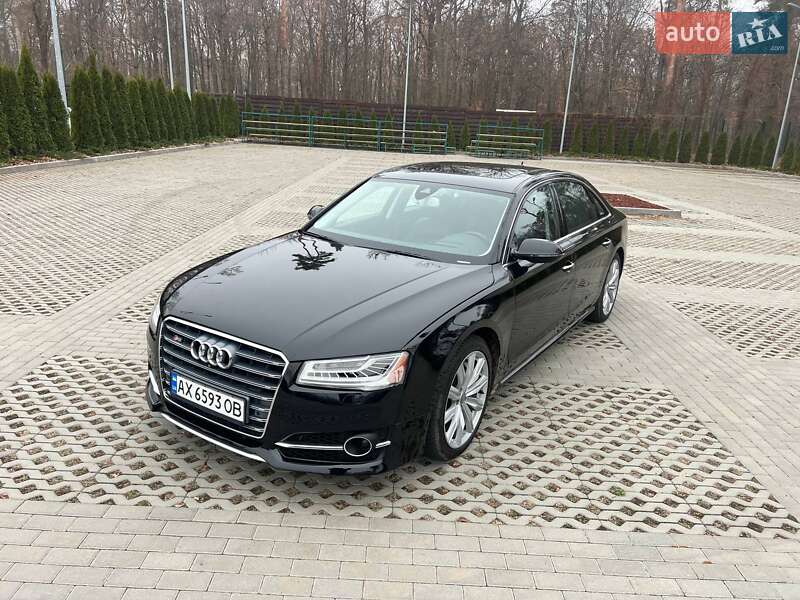 Седан Audi A8 2017 в Харкові