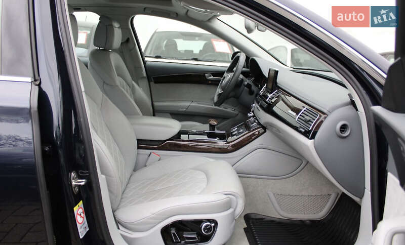 Седан Audi A8 2011 в Киеве