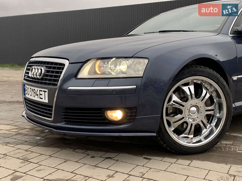 Седан Audi A8 2007 в Козові