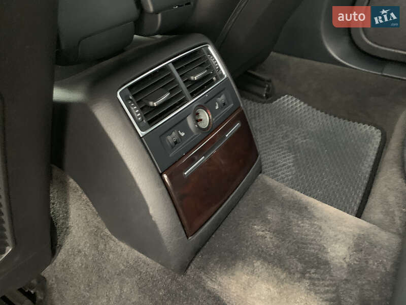 Седан Audi A8 2007 в Козові