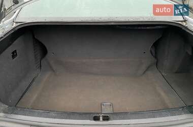 Седан Audi A8 1996 в 