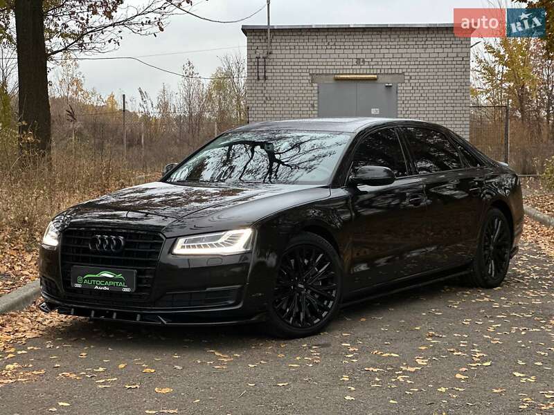 Седан Audi A8 2017 в Києві