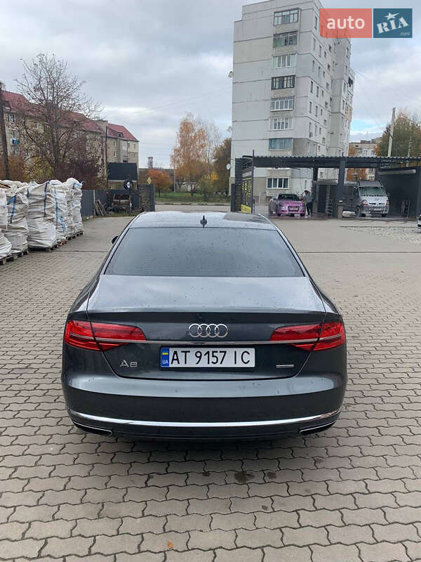 Седан Audi A8 2014 в Калуше