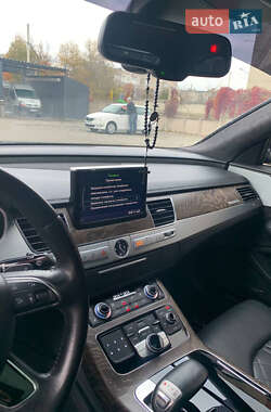 Седан Audi A8 2014 в 