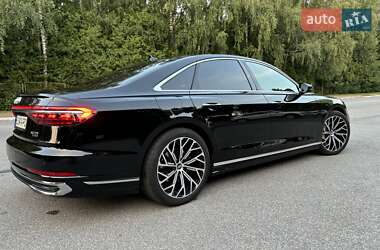 Седан Audi A8 2023 в Трускавце